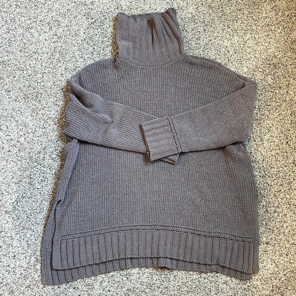 Brown aerie long turtleneck sweater - Picture 2 of 3
